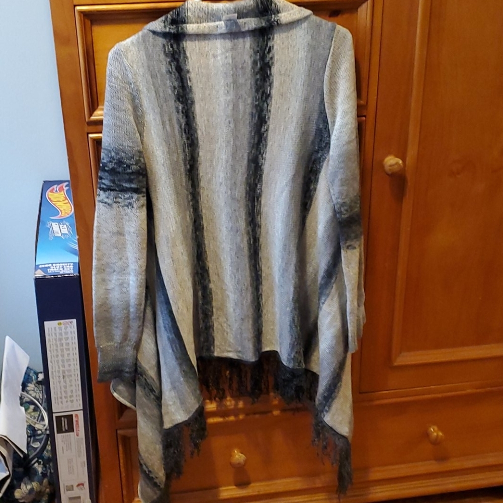 Sweater - Picture 3 of 3